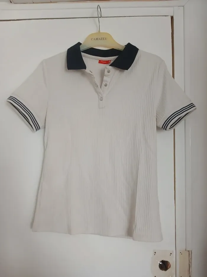 Tee-shirt - photo numéro 1