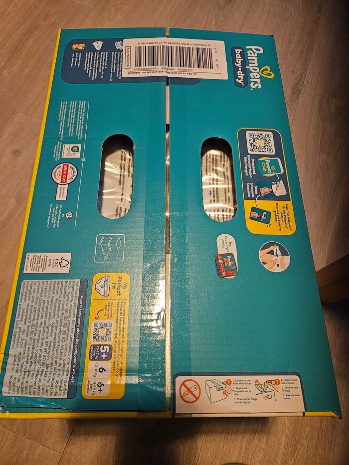 Maxi pack pampers babydry taille 5+( 12-18kg) 88 couches - photo numéro 2