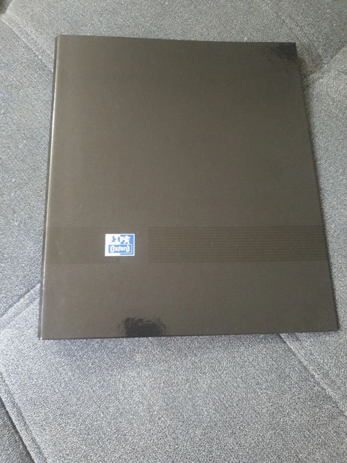 Neuf classeur noir marque Oxford