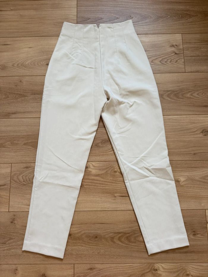 Pantalon taille haute 36 Zara blanc cassé - photo numéro 2