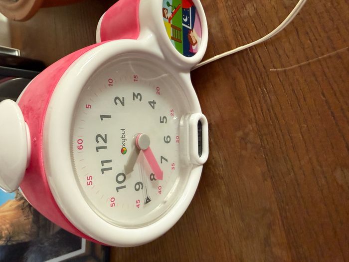 Mon premier réveil rose - Kid Sleep