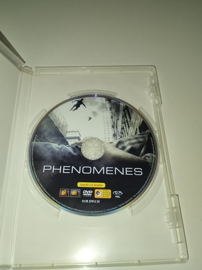 DVD Phénomènes - photo numéro 3