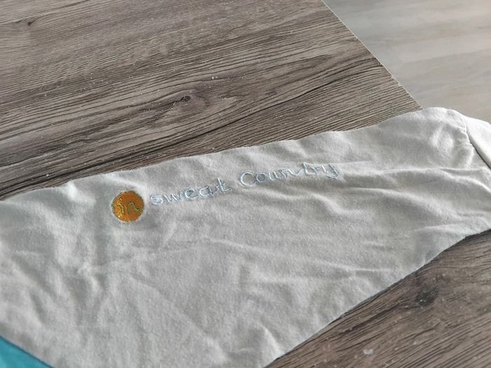 Tee shirt crème et bleu - photo numéro 2