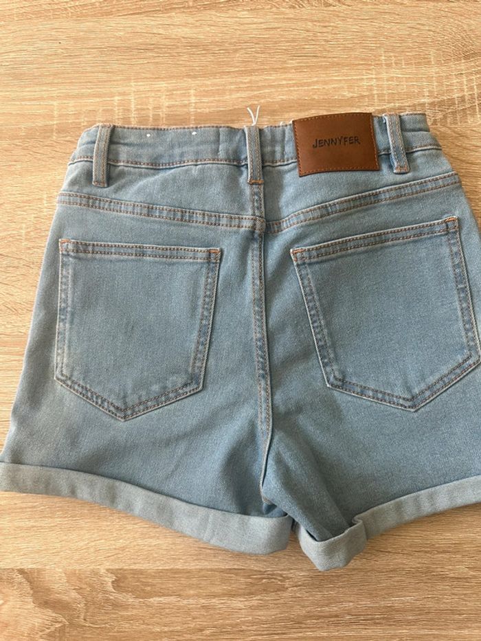 Short en jeans bleu clair - photo numéro 3