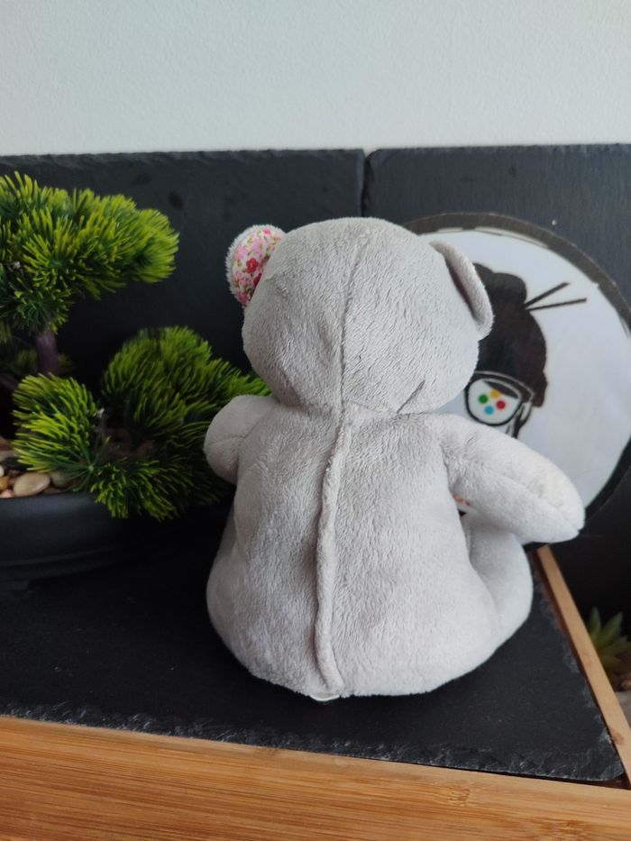 peluche Doudou ours pantin Musti mustela blanc gris rose fleur Rouge DD000067 - photo numéro 2