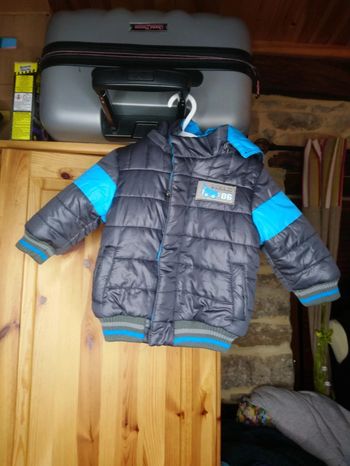 Jolie veste doudoune Tom et Kiddy taille 6 mois