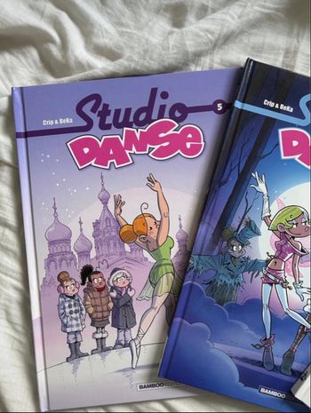 Lot de 4 BD « studio danse » 