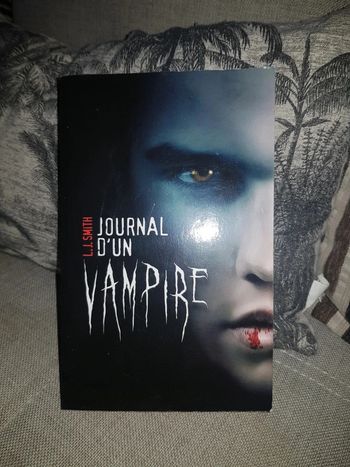 Livre Le journal d'un vampire de L.J. Smith