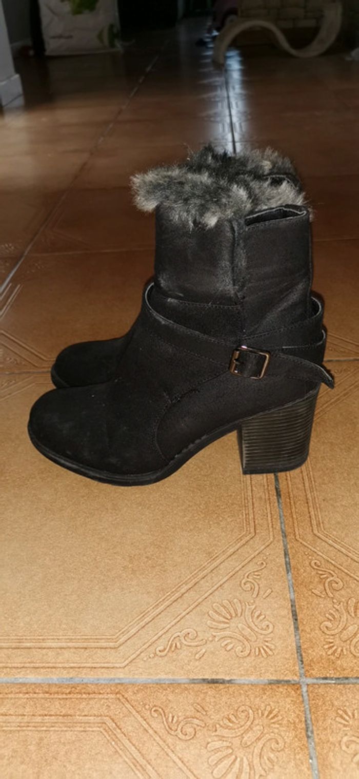 Bottines noires neuves - photo numéro 2