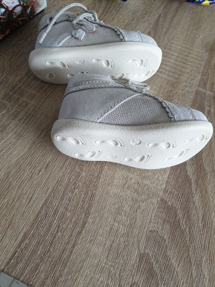 Chaussures bébé - photo numéro 3