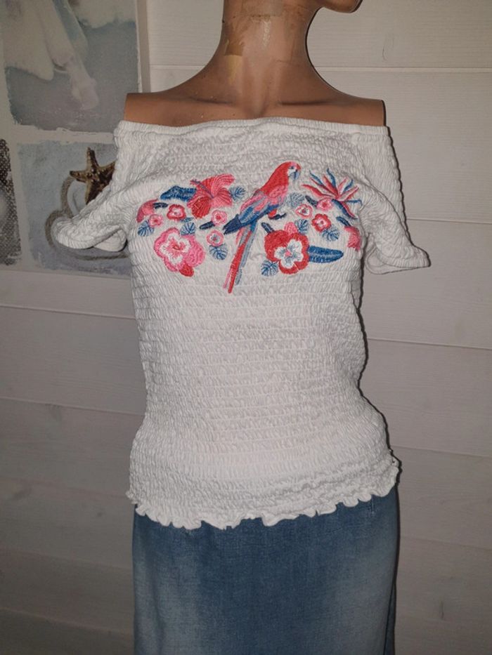 Top bateau brodé T36-38 - photo numéro 1