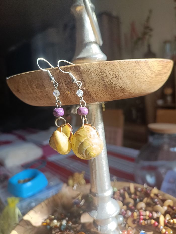 Boucles d'oreilles en coquilles d'escargot - photo numéro 7
