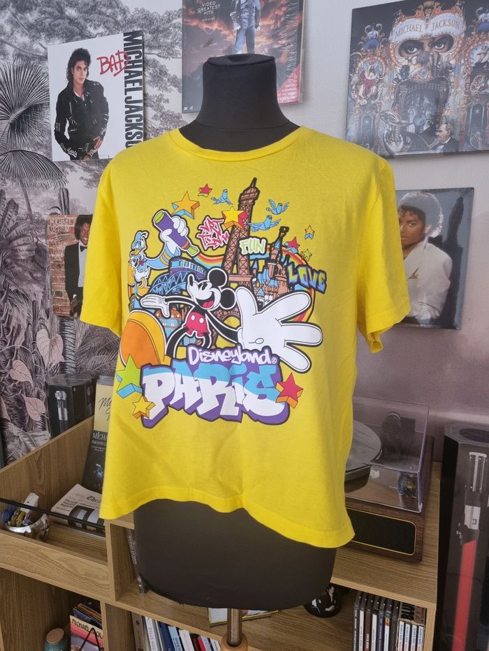 T-shirt Jaune DisneylandParis - photo numéro 3