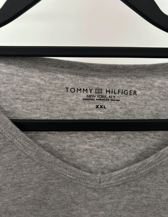 T-shirt homme TOMMY HILFIGER XXL Neuf - photo numéro 3