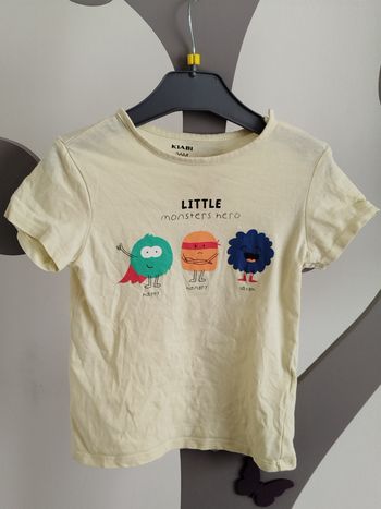 Tee-shirt manches courtes imprimé jaune Kiabi taille 36 mois