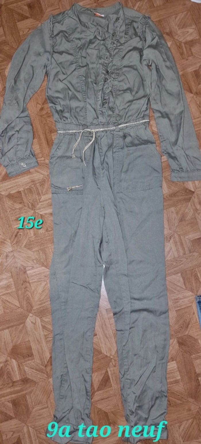 Combinaison 9ans neuf