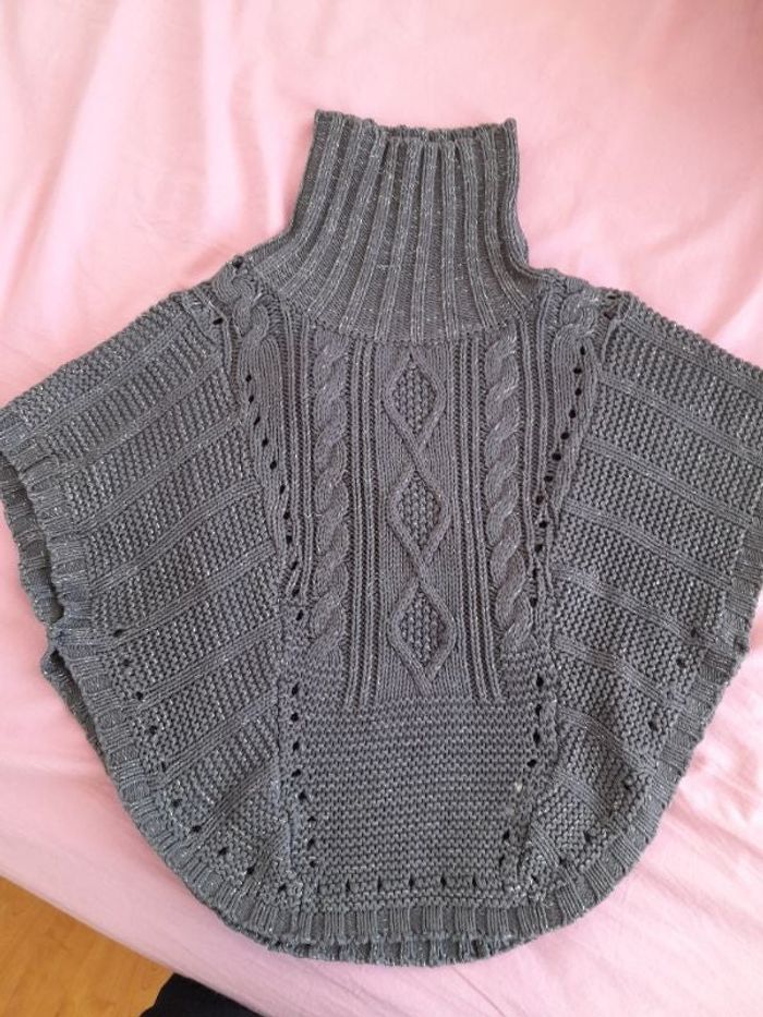 Poncho gris fils argenté
