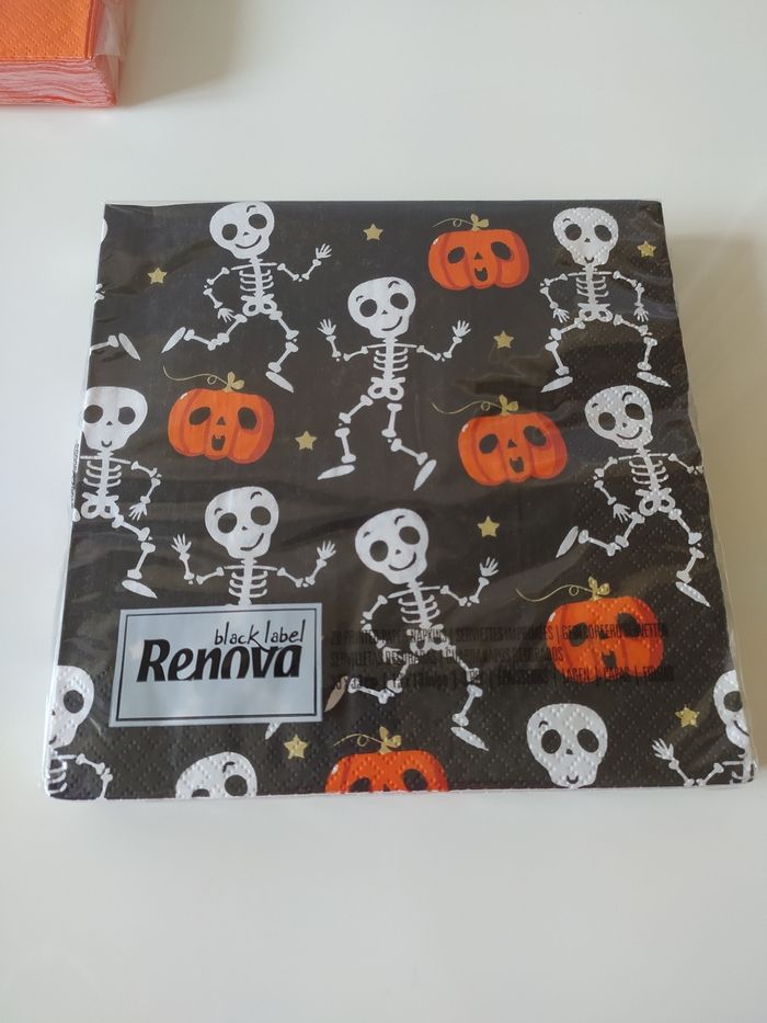 Lot de 2 paquets de serviettes en papier Halloween Renova neufs - photo numéro 4
