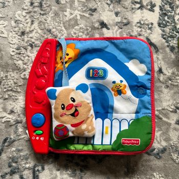 P1 FISHER PRICE LIVRE MUSICAL EN TISSU