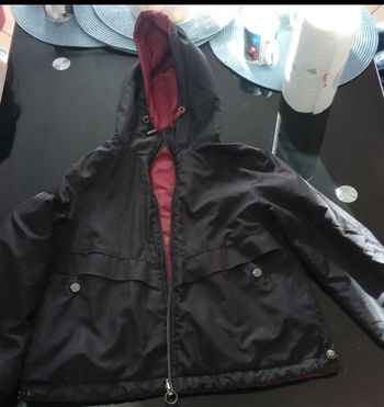 Blouson à capuche fin réversible noir /violet 