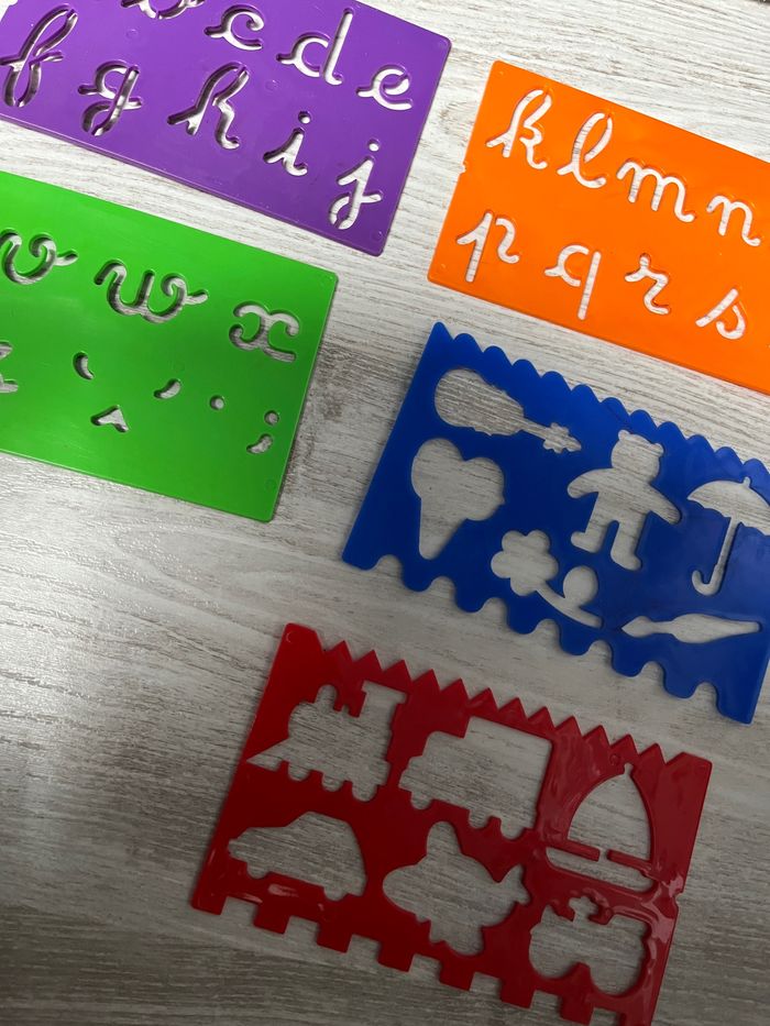Pochoir alphabet et animaux - photo numéro 2