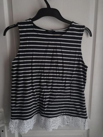 Débardeur noir rayé blanc 42