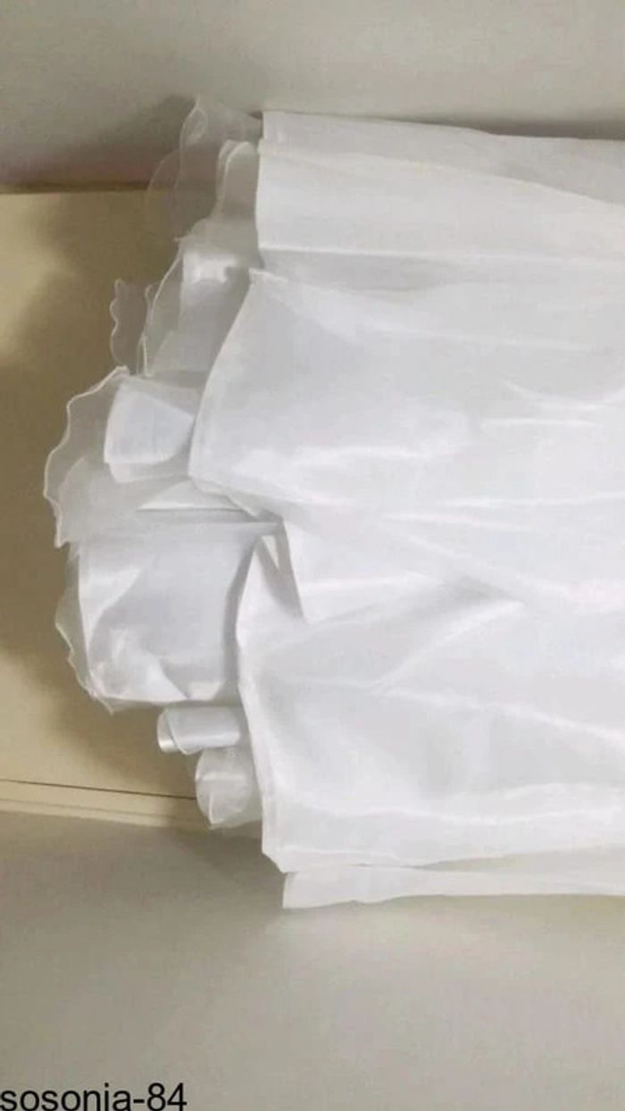 Robe de mariée avec accessoires - photo numéro 4
