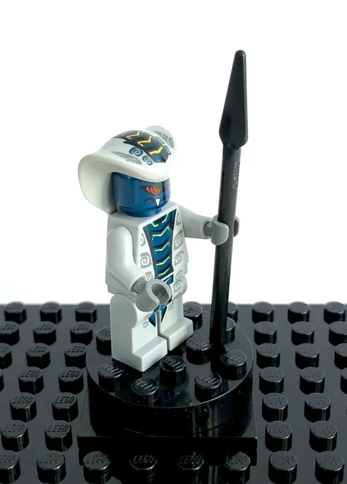LEGO Ninjago Rise of the Snakes - Rattla - photo numéro 3
