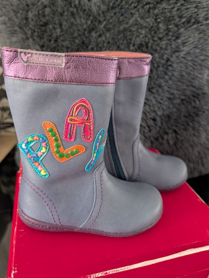 Chaussures fille tout cuir doux et souple. Taille 24. Agatha Ruiz de la Prada - photo numéro 3