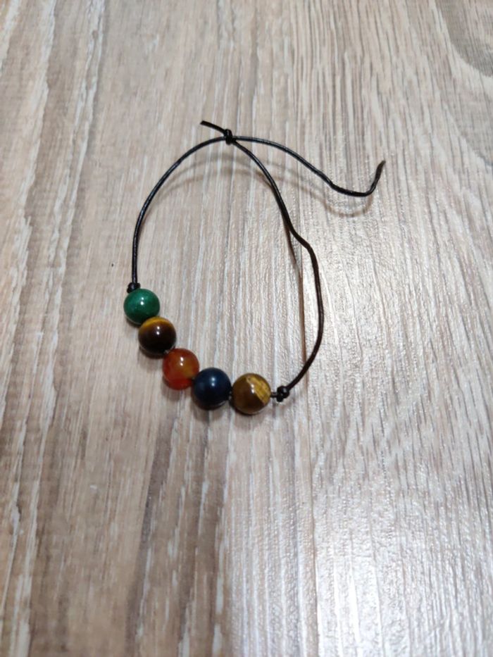 Bracelet avec cinq perles - photo numéro 2