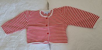 Gilet rayé rouge et blanc