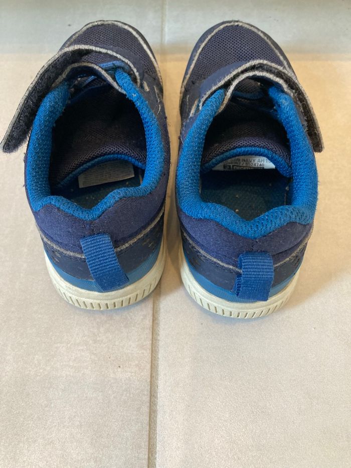 Baskets décathlon T.25 - photo numéro 4