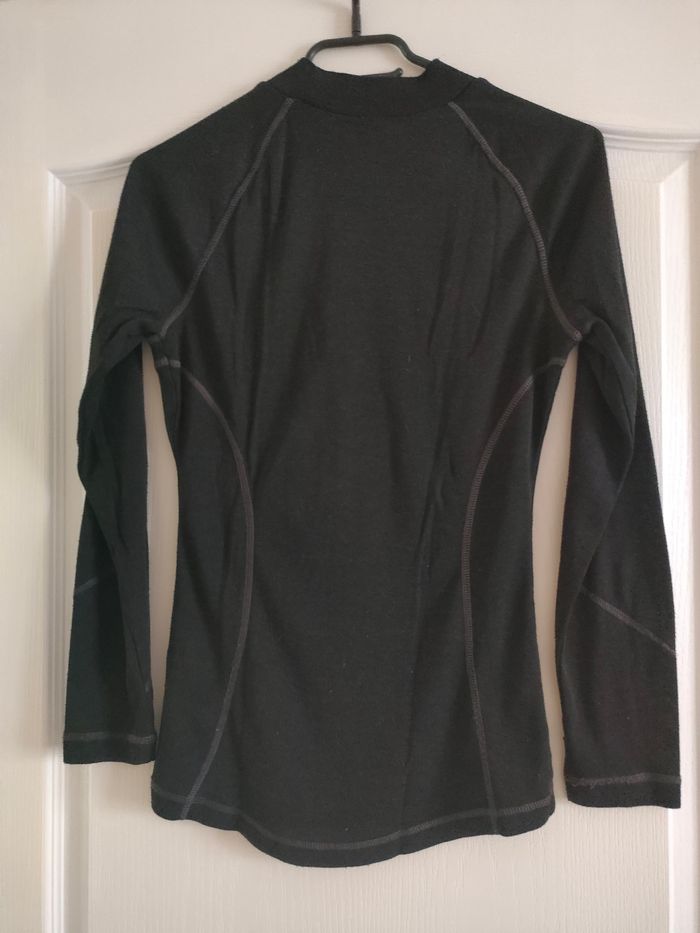 Haut manches longues taille M en bon état