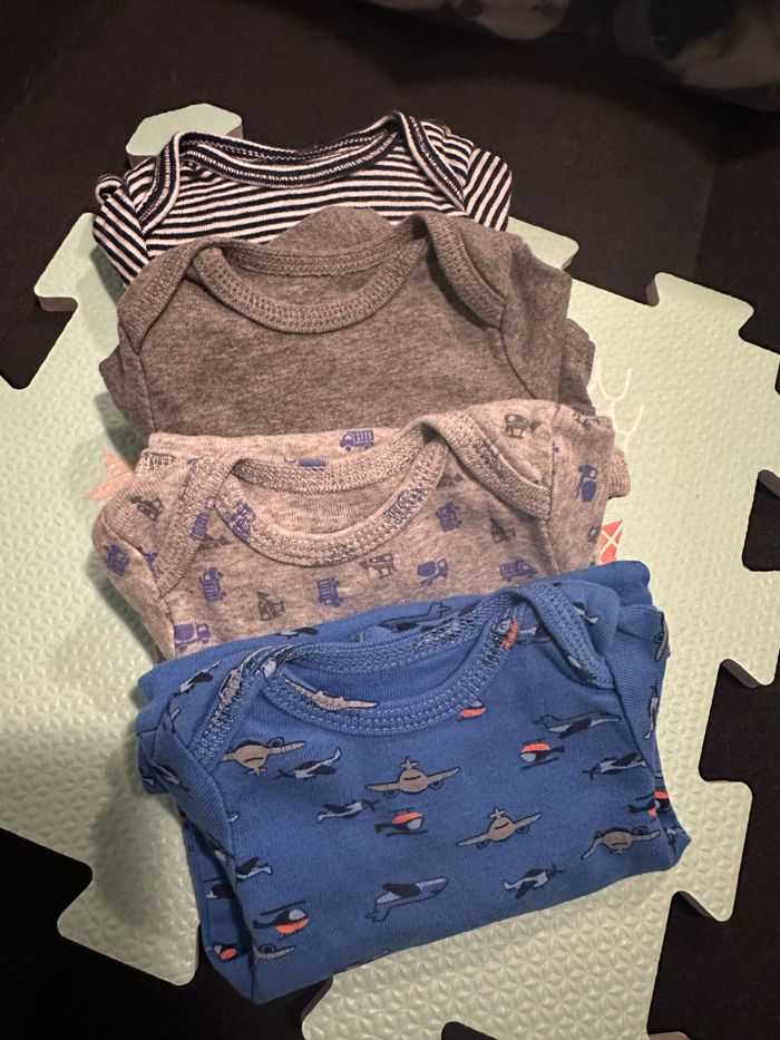 Lot de bodies bébé naissance 0mois