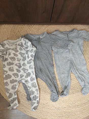 3 pyjamas