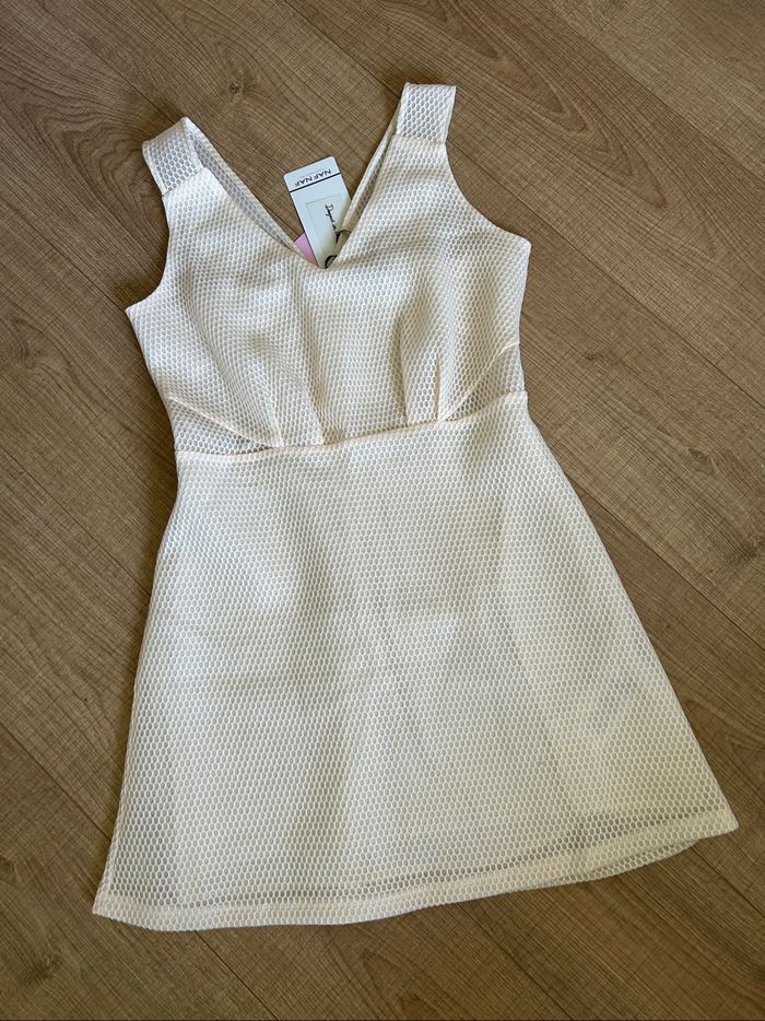 Robe crème neuve sans manches Naf Naf taille 40 (valeur 65€) - photo numéro 7