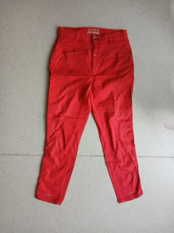Jean Closed rouge (lire mesures)