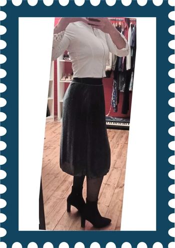 Magnifique jupe mi longue  LolaLiza taille M