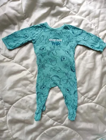 Pyjama manches longues verts animaux de la mer Kiabi 3 mois 56/62 cm 6 kg Deep sea
