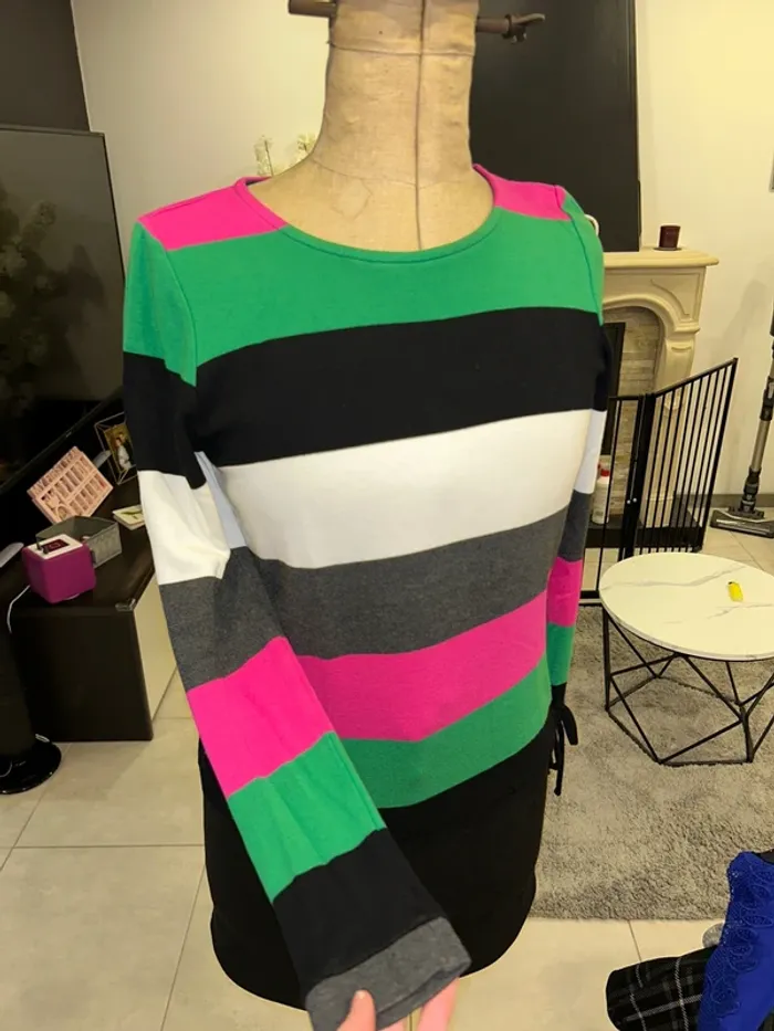 Pull femme taille 36 - photo numéro 2