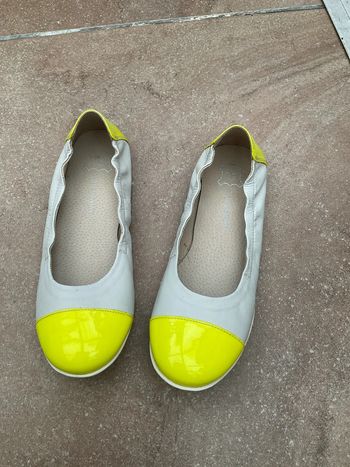 Ballerines crème et jaune fluo neuve p36 (n°33)