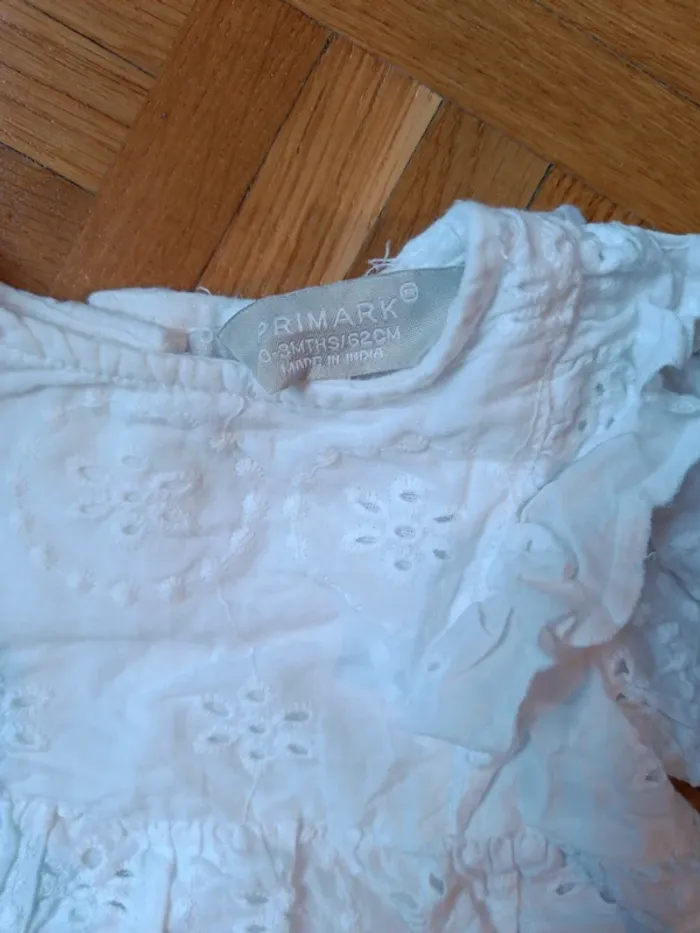 Chemise brodée blanche Primark 3mois 62cm - photo numéro 2