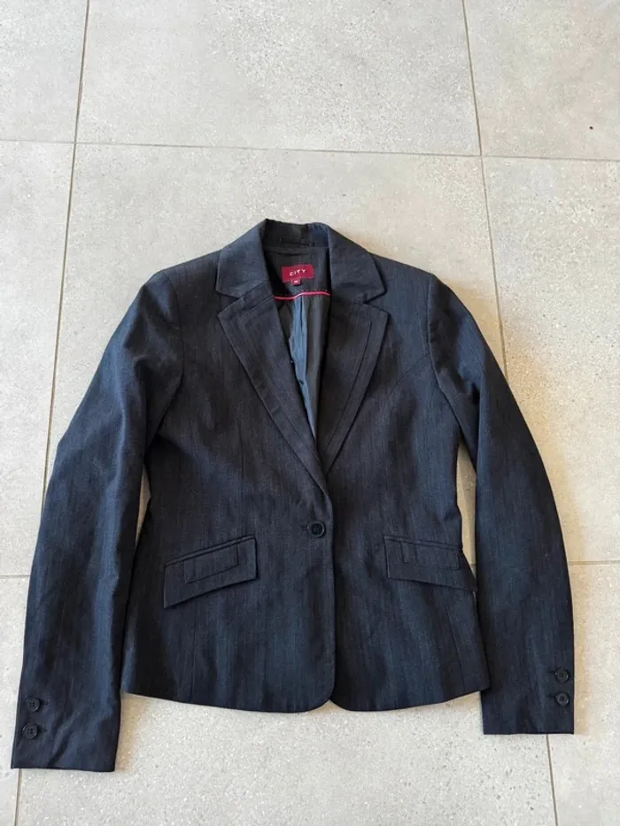 Blazer noir City, taille 36, très bon état