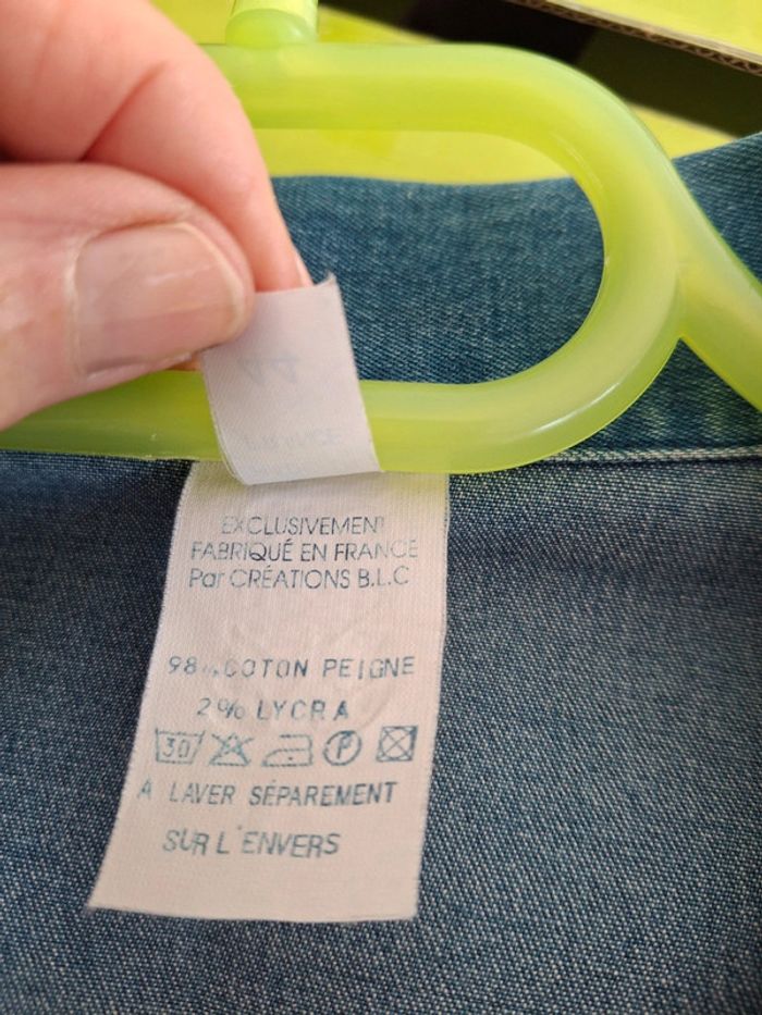 Veste/ blouson tissu jeans Taille 44 très mode - photo numéro 5