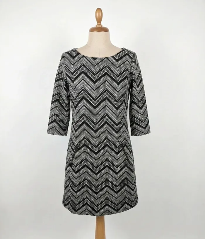 Robe tunique graphique zig-zag noir & blanc - Vegas Collection Taille S