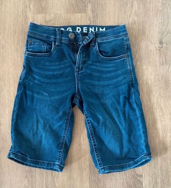 Short bermuda en jean bleu neuf