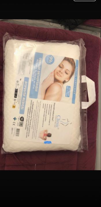 Oreiller orthopédique mémoire de forme – spécial cervicales – neuf