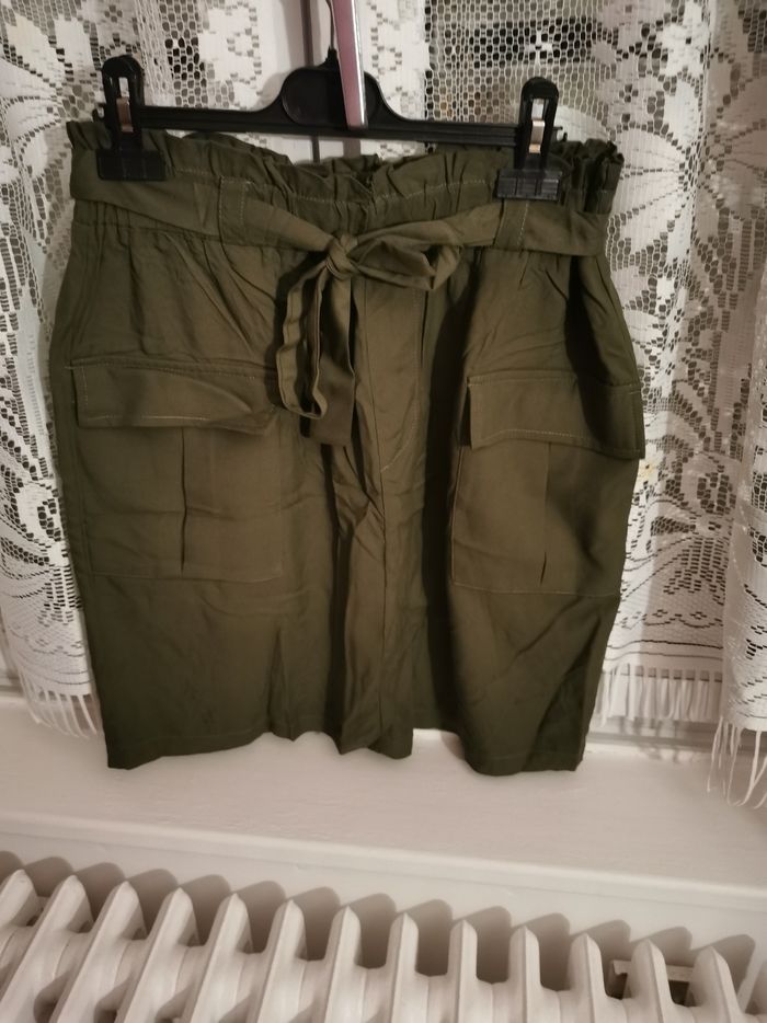 Jupe longueur genou 2 poches taille  élastique et ceinture - photo numéro 3