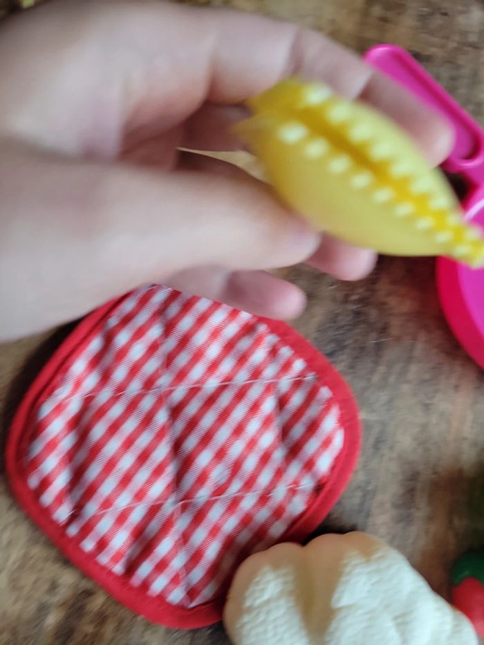 Lot en vrac dînette avec poile ravioli fraise poireau choux etc - photo numéro 6