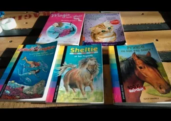 Lot 5 livres animaux chevaux et autre